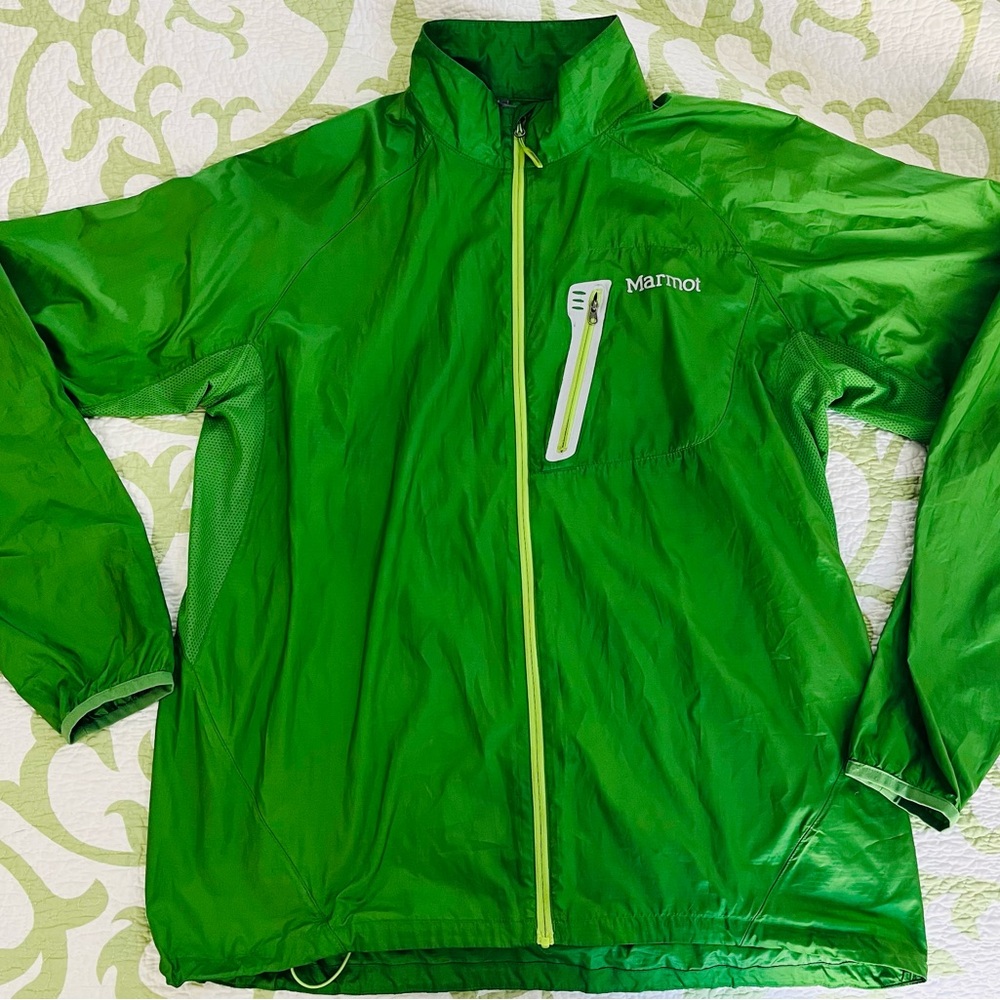 Marmot Mens Lightweight Green Windbreaker in Large